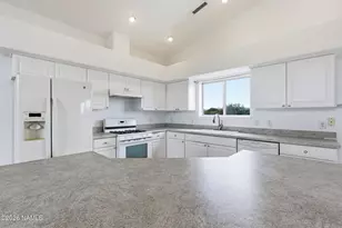 10975 Margaret Way, Flagstaff, AZ 86004 - Photo 8