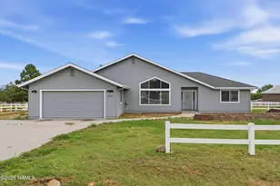 10975 Margaret Way, Flagstaff, AZ 86004 - Photo 2