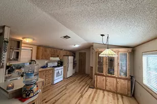 1095 E Hillside Dr, Munds Park, AZ 86017 - Photo 10