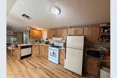 1095 E Hillside Drive, Munds Park, AZ 86017 - Photo 28