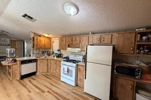 1095 E Hillside Dr, Munds Park, AZ 86017 - Photo 28