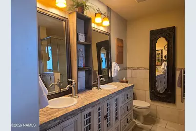 8025 Lawrence Drive, Flagstaff, AZ 86004 - Photo 22