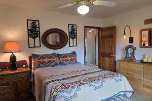 8025 Lawrence Dr, Flagstaff, AZ 86004 - Photo 26