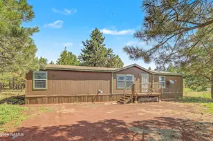 157 N Oak St, Parks, AZ 86018 - Photo 2