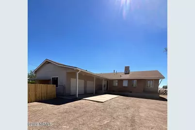 595 French Road, Winslow, AZ 86047 - Photo 2