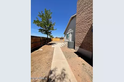 595 French Road, Winslow, AZ 86047 - Photo 18