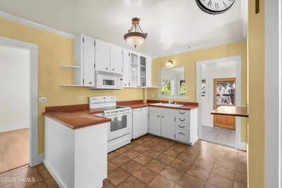 2 N Hillside Street, Flagstaff, AZ 86001 - Photo 10