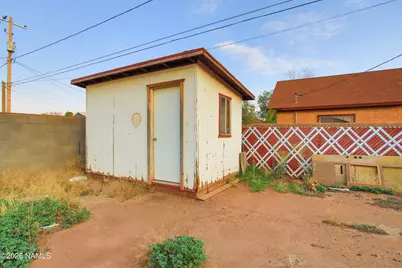 1220 N Park Drive, Winslow, AZ 86047 - Photo 14