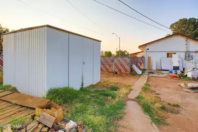 1220 N Park Drive, Winslow, AZ 86047 - Photo 16
