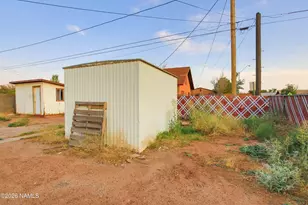 1220 N Park Dr, Winslow, AZ 86047 - Photo 18