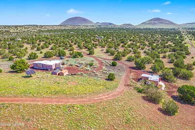 15 Leupp Road, Flagstaff, AZ 86004 - Photo 2