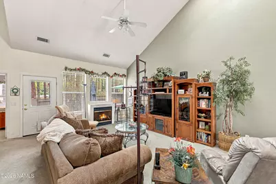 1797 W Camelot Drive, Flagstaff, AZ 86001 - Photo 6
