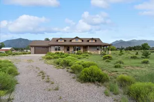 8696 Leah Ln, Flagstaff, AZ 86004 - Photo 1