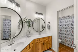 990 N Pine Cliff Dr, Flagstaff, AZ 86001 - Photo 36