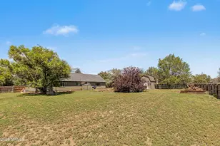 9907 Heritage Dr, Flagstaff, AZ 86004 - Photo 12