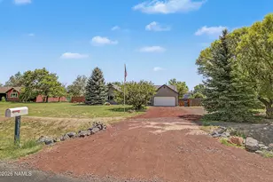 9907 Heritage Dr, Flagstaff, AZ 86004 - Photo 2