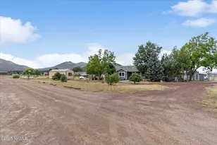 7675 Alma Rd, Flagstaff, AZ 86004 - Photo 34