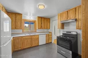 210 N Elden St, Flagstaff, AZ 86001 - Photo 14