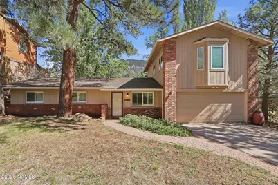 3704 N Grandview Drive, Flagstaff, AZ 86004 - Photo 1