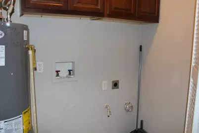 404 N Kinsley Avenue, Winslow, AZ 86047 - Photo 32