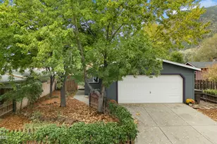 5283 N Thornton Pl, Flagstaff, AZ 86004 - Photo 2