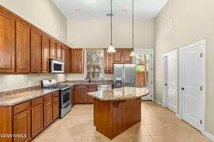 425 E Woodland Dr, Flagstaff, AZ 86001 - Photo 8