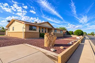 321 E Hillview St, Winslow, AZ 86047 - Photo 2