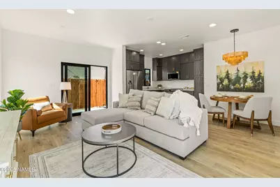 302 W Oak Avenue #9, Flagstaff, AZ 86001 - Photo 1