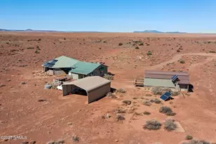 42 Red Dog Rd, Winslow, AZ 86047 - Photo 1