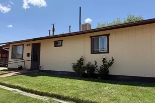 701 N Douglas Ave, Winslow, AZ 86047 - Photo 1