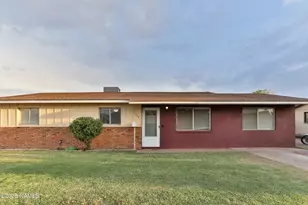 113 E Gilmore St, Winslow, AZ 86047 - Photo 1