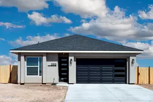 2212 Caddyshack Ln, Winslow, AZ 86047 - Photo 1