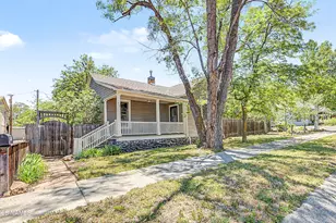 725 W Summit Ave, Flagstaff, AZ 86001 - Photo 1