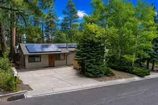 226 S Dunnam St, Flagstaff, AZ 86001 - Photo 1