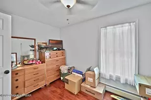 48 Woodlyn Acres Rd, Hawley, PA 18428 - Photo 16