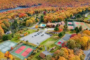 129 Highland Ln, Hawley, PA 18428 - Photo 42