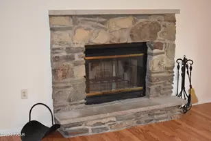 508 Forest Dr, Lords Valley, PA 18428 - Photo 4