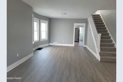 22 Gates, Wilkes-Barre, PA 18702 - Photo 2