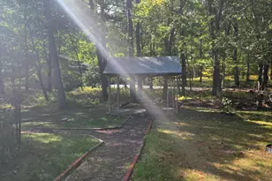 129 Hawk View Dr, Milford, PA 18337 - Photo 16