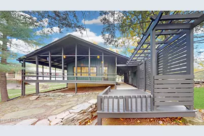 107 S Pond Circle, Dingmans Ferry, PA 18328 - Photo 6