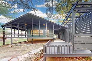 107 S Pond Cir, Dingmans Ferry, PA 18328 - Photo 6