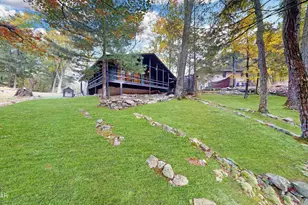 107 S Pond Cir, Dingmans Ferry, PA 18328 - Photo 22