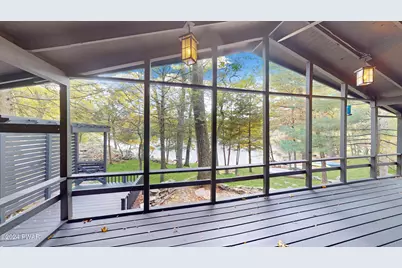 107 S Pond Circle, Dingmans Ferry, PA 18328 - Photo 36