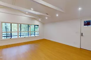 107 S Pond Cir, Dingmans Ferry, PA 18328 - Photo 46