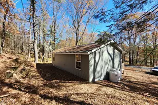 213 Butternut St, Dingmans Ferry, PA 18328 - Photo 2