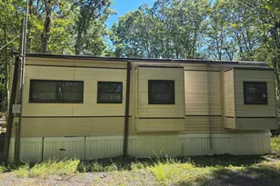 104 Shoshone Ct, Shohola, PA 18458 - Photo 8