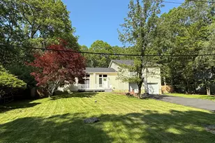 12044 Maplewood Dr, East Stroudsburg, PA 18302 - Photo 2
