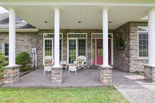 17 Cricket Hill Rd, Hawley, PA 18428 - Photo 10