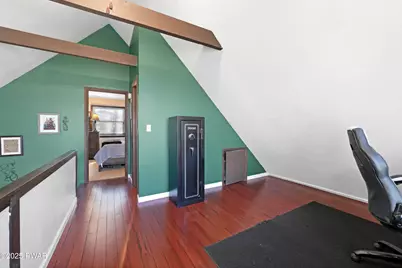 132 S Shore Drive, Milford, PA 18337 - Photo 12