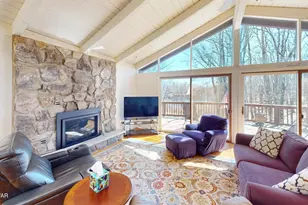 802 Rimrock Ct, Lords Valley, PA 18428 - Photo 10